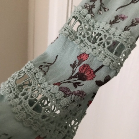 Altar’d state 👗 dress.... - Picture 2 of 4